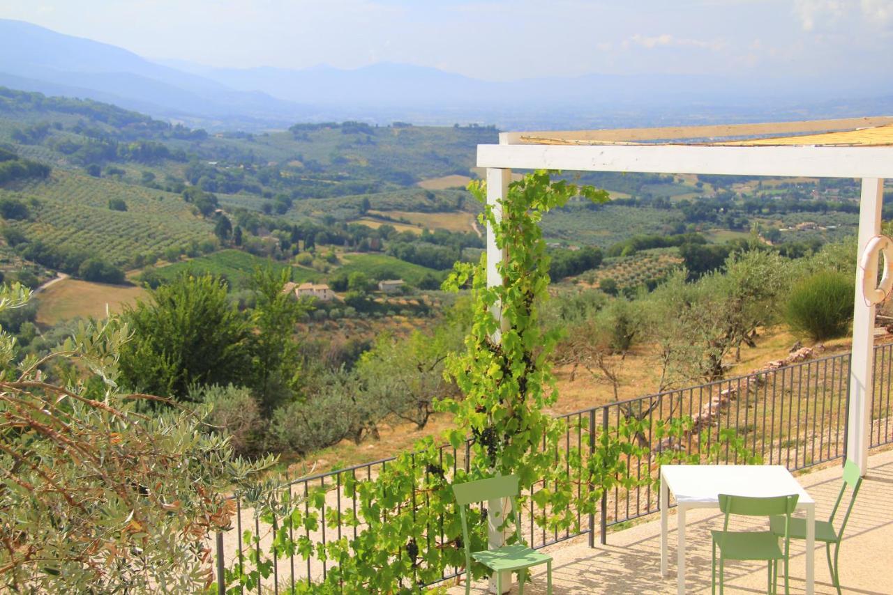 Hostal Pekko Spello Exterior foto
